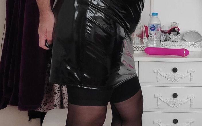 Sissy in satin: जल्द ही आने वाली सामग्री का संकलन पूर्वावलोकन।