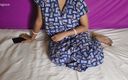 Riya Bonguus: हॉट मम्मी रिया पति के बाहर होने पर पड़ोसी द्वारा हस्तमैथुन और चुदाई करते हुए पकड़ी गई