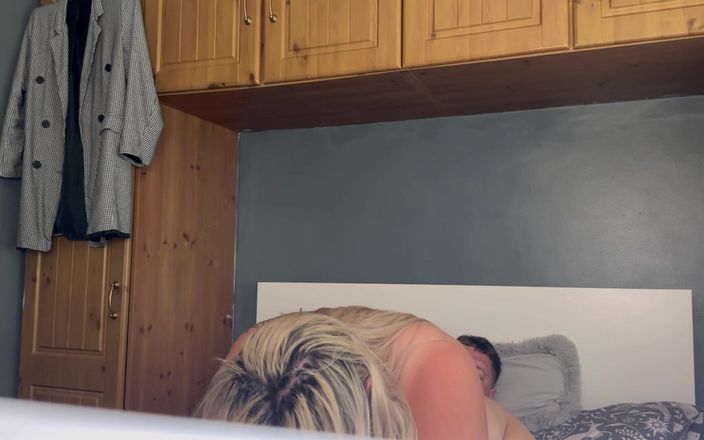 Filthy British couple: Dirty Talking British BBW Wife Reverse Cowgirl