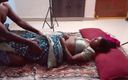 Desi palace: Sex filmat acasă în sat