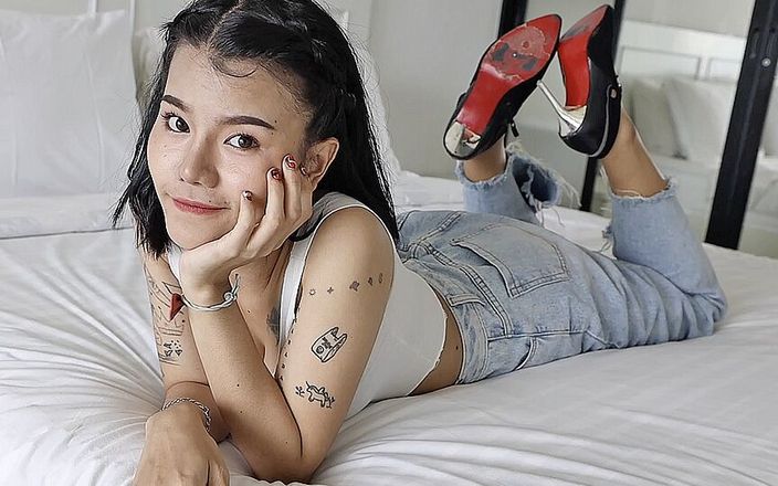 Sex Diary: Asiansexdiary sevimli Filipinli yabancıya biraz sevgi veriyor