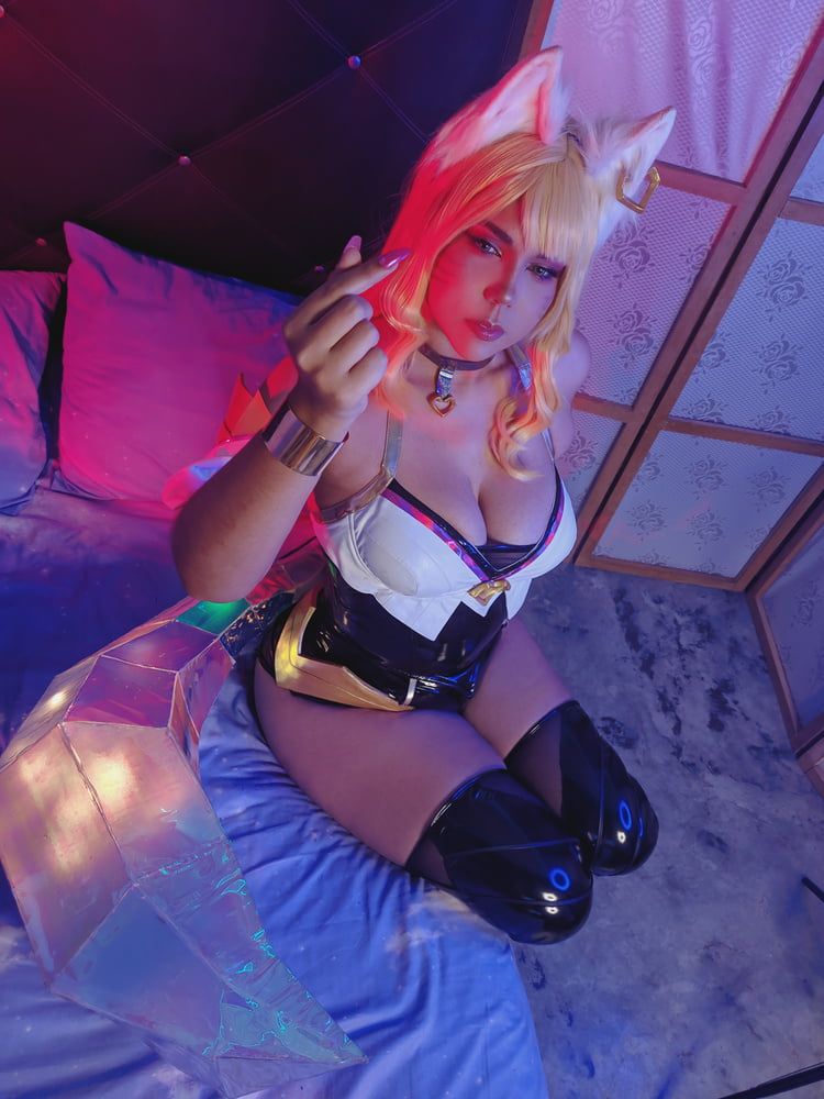 Ahri KDA league of legends 