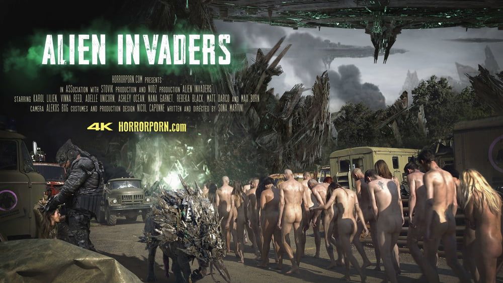 HorrorPorn: Alien Invaders