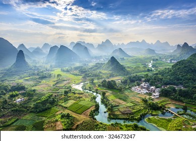 Landscape of Guilin, Li River and Karst mountains. Located near Yangshuo County, Guilin City, Guangxi Province, China. Stock Photo