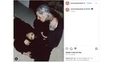 Kourtney Kardashian und Travis Barker zeigen erste Babyfotos