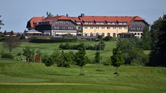 Das schicke Golfresort Weimarer Land liegt zwischen Erfurt und Jena mitten in der Natur.