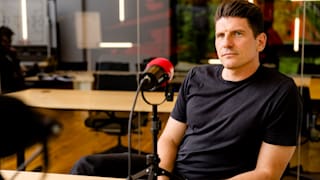 Mario Gomez verrät im „Phrasenmäher“-Podcast: ER ist wie Messi!