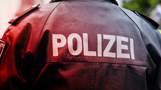 Halle (Saale): Diebstahl im ICE– Frau stellt Täter in ihrer Kleidung