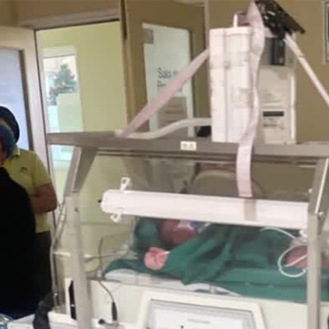 Frau bringt 7-Kilo-Baby zur Welt: "Sieht fast aus, wie einjähriges Kind"