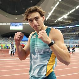 Armand Duplantis nach seinem Weltrekord