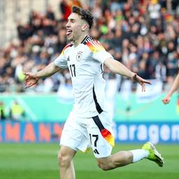 Brajan Gruda von der deutschen U21-Nationalmannschaft jubelt nach seinem Treffer gegen Israel