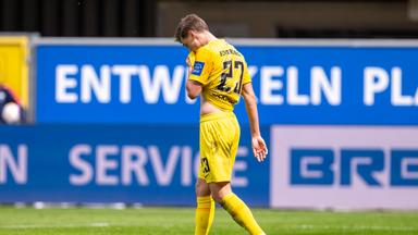 Carlo Sickinger (SV Elversberg), enttäuscht nach dem 1:3 gegen Paderborn