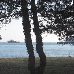 Ein russisches Kriegsschiff vor der Küste Abchasiens (Aufnahme von 2012)