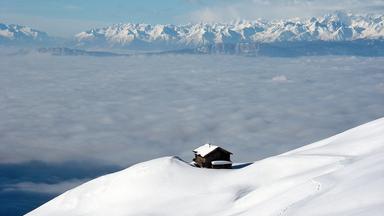 Hochnebeldecke in den Bergen