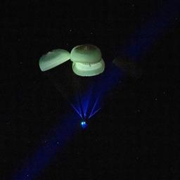 Die SpaceX-Crew bei der Landung