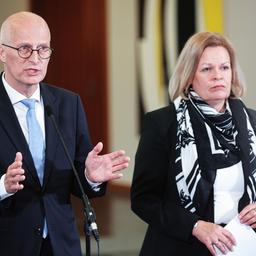 Hamburgs Bürgermeister Peter Tschentscher und Bundesinnenministerin Nancy Faeser.