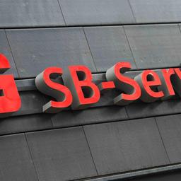 Ein Sparkassenlogo mit dem Schriftzug SB-Service