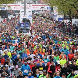 Teilnehmerfeld beim Hamburg-Marathon