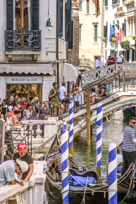 Al duizenden dagjesmensen kochten een toegangskaartje voor Venetië