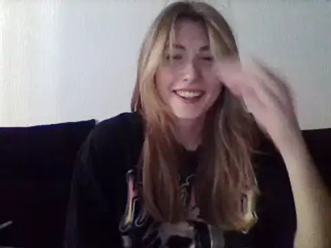 ErikaShyy's Live Webcam Show
