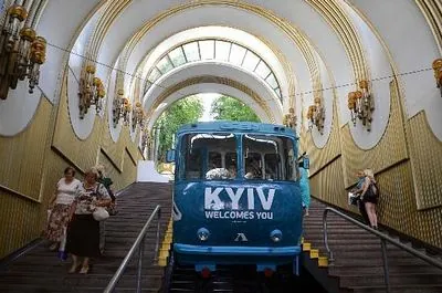 У Києві зупинили фунікулер: що відомо