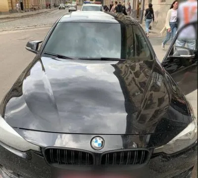 У Львові зупинили авто за кермом якого був 14-річний хлопець