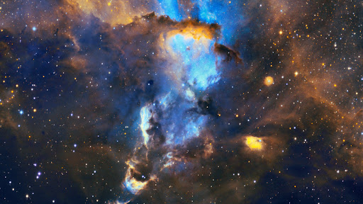 Dieses Bild zeigt den Emissionsnebel NGC 281, der auch als Pac-Man-Nebel bezeichnet wird.