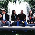 Shannon Elizabeth, Jon Abrahams, Anna Faris, Regina Hall, Lochlyn Munro, and Shawn Wayans in Scary Movie (2000)