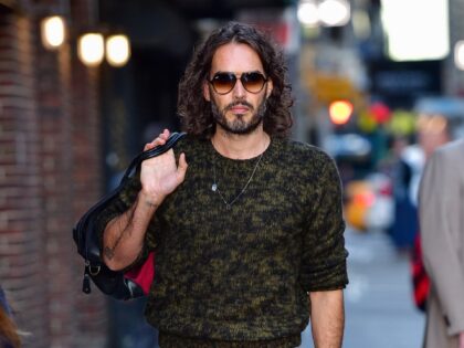 NEW YORK, NY - OCTOBER 04: Russell Brand arrives to the 'The Late Show With Stephen Colber