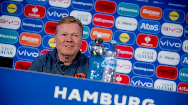 Koeman vol lof over Weghorst: 'Voegt wederom iets toe aan het elftal'