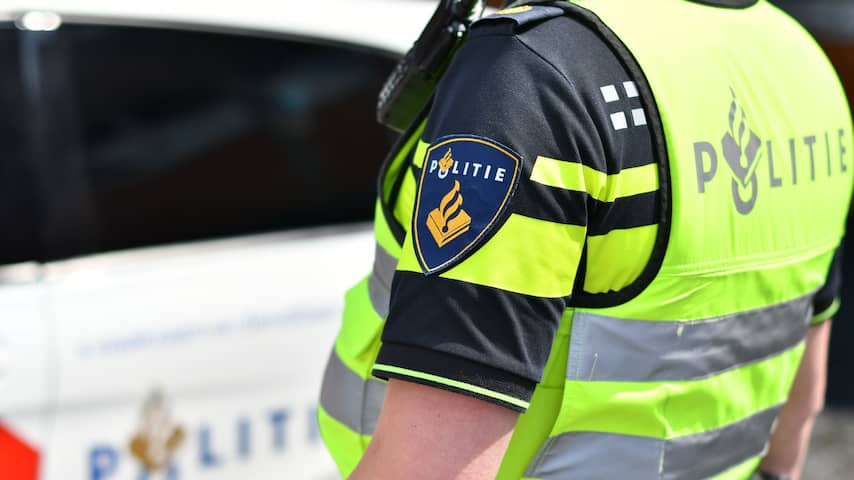 Politie beëindigt illegaal feest in gekraakt pand Utrecht, vijf aanhoudingen