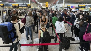 Heathrow fordert Verkaufsstopp für Tickets für den Sommer