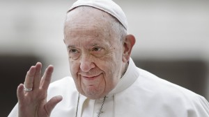 Papst Franziskus musste ins Tor