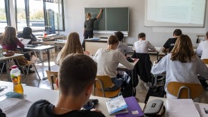 Besser Mütze und Schal als geschlossene Schulen