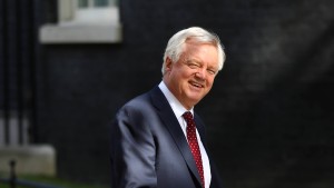 Brexit-Minister David Davis tritt zurück