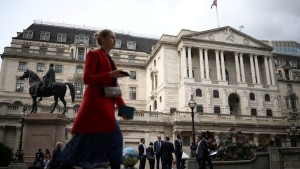 Britische Notenbank hebt Leitzins weiter an