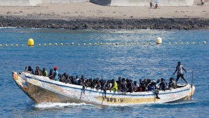 60 Insassen von Flüchtlingsboot gestorben