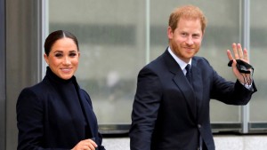 Prinz Harry und Herzogin Meghan kaufen Rechte an Liebesroman