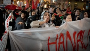 Palästina-Aktivisten skandieren in Frankfurt „Kindermörder Israel“