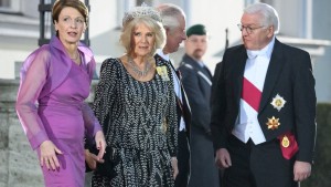 Die Tiara bekam Camilla einst von Königin Elisabeth II.