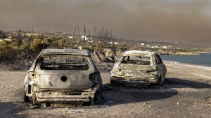 Waldbrände wüten rund um das Mittelmeer