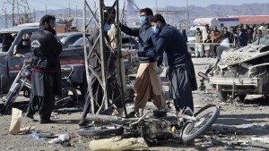 Viele Tote bei Anschlägen in Pakistan – IS bekennt sich