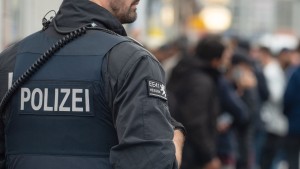 Polizei nimmt zwei Männer in Thüringen und Hessen fest