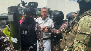 Verhaftung in Ecuador auf fremdem Territorium