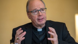Trierer Bischof Ackermann muss Schmerzensgeld zahlen