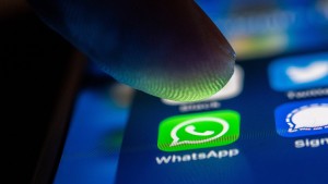 Kündigung nach Whatsapp-Hetze gegen Kollegen möglich