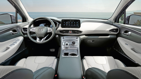 Tasten satt: Cockpit des Hyundai Santa Fe