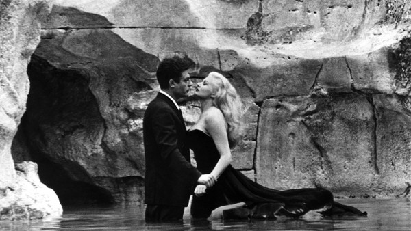 Das waren noch Zeiten: Marcello Mastroianni und Anita Ekberg in der Fontana di Trevi.