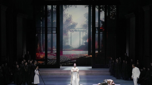 Bejubelte Fassung: „Turandot“ am Staatstheater Wiesbaden.