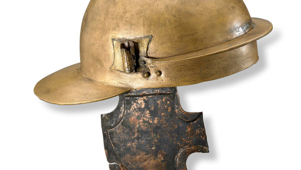 Beschützer der Legionen: Helm eines römischen Soldaten, 1. Jahrhundert n. Chr., Kupferlegierung